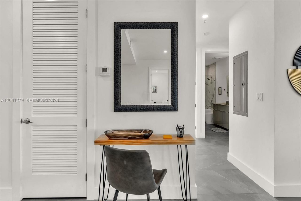 2100 Miami Rd, Unit 403, Fort Lauderdale, FL 33316 Photo