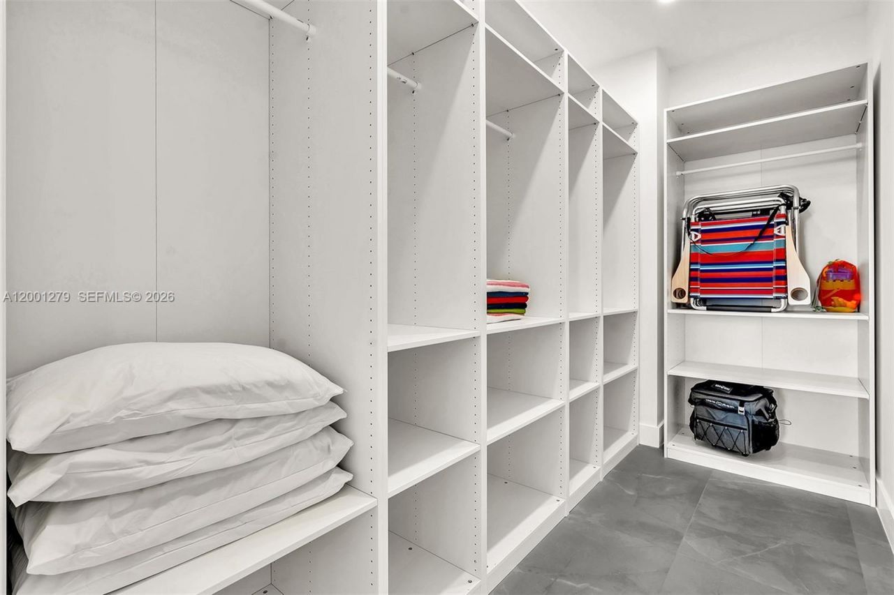 2100 Miami Rd, Unit 403, Fort Lauderdale, FL 33316 Photo