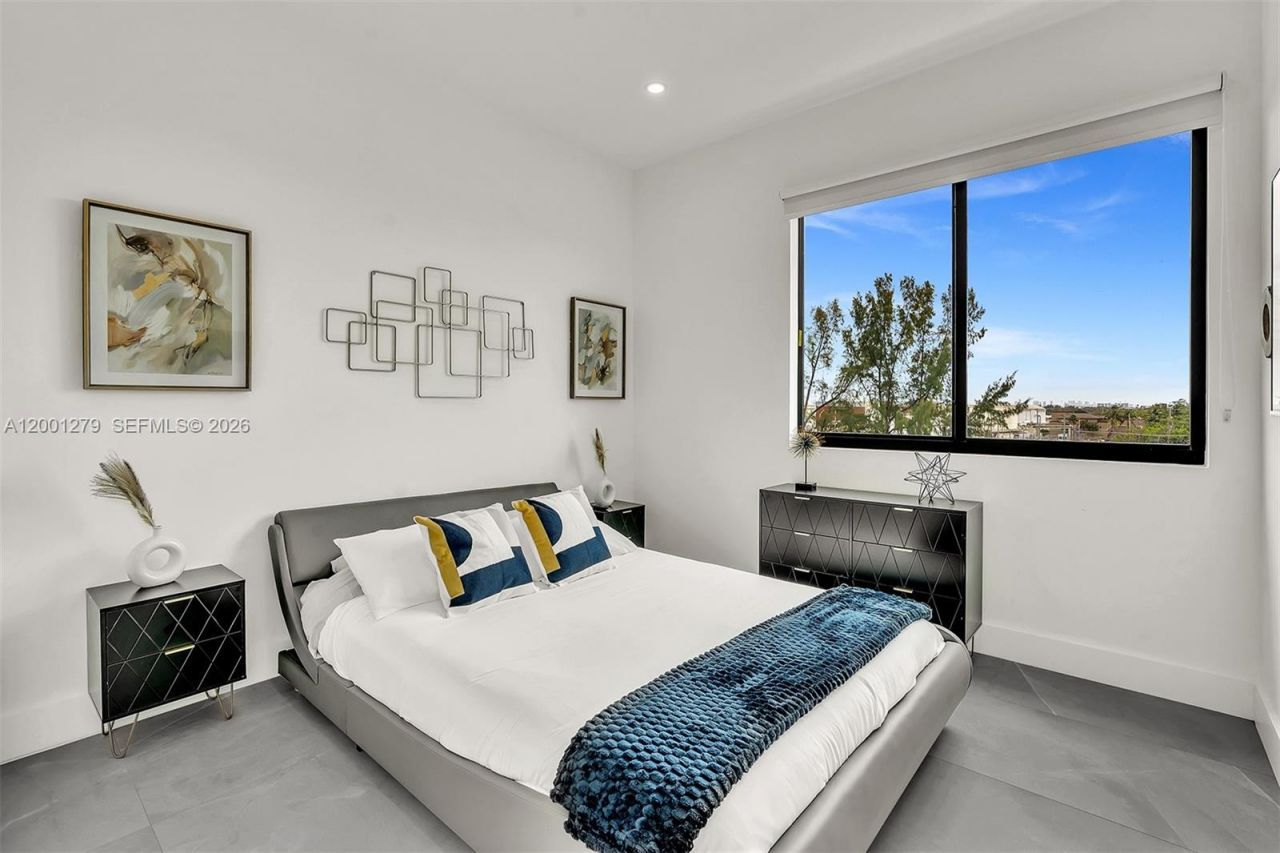 2100 Miami Rd, Unit 403, Fort Lauderdale, FL 33316 Photo