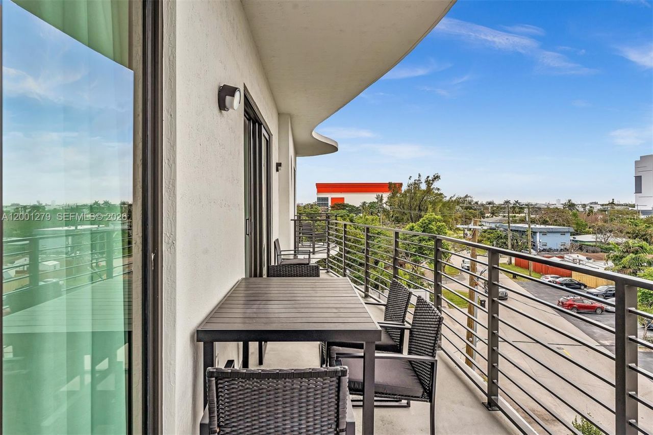 2100 Miami Rd, Unit 403, Fort Lauderdale, FL 33316 Photo