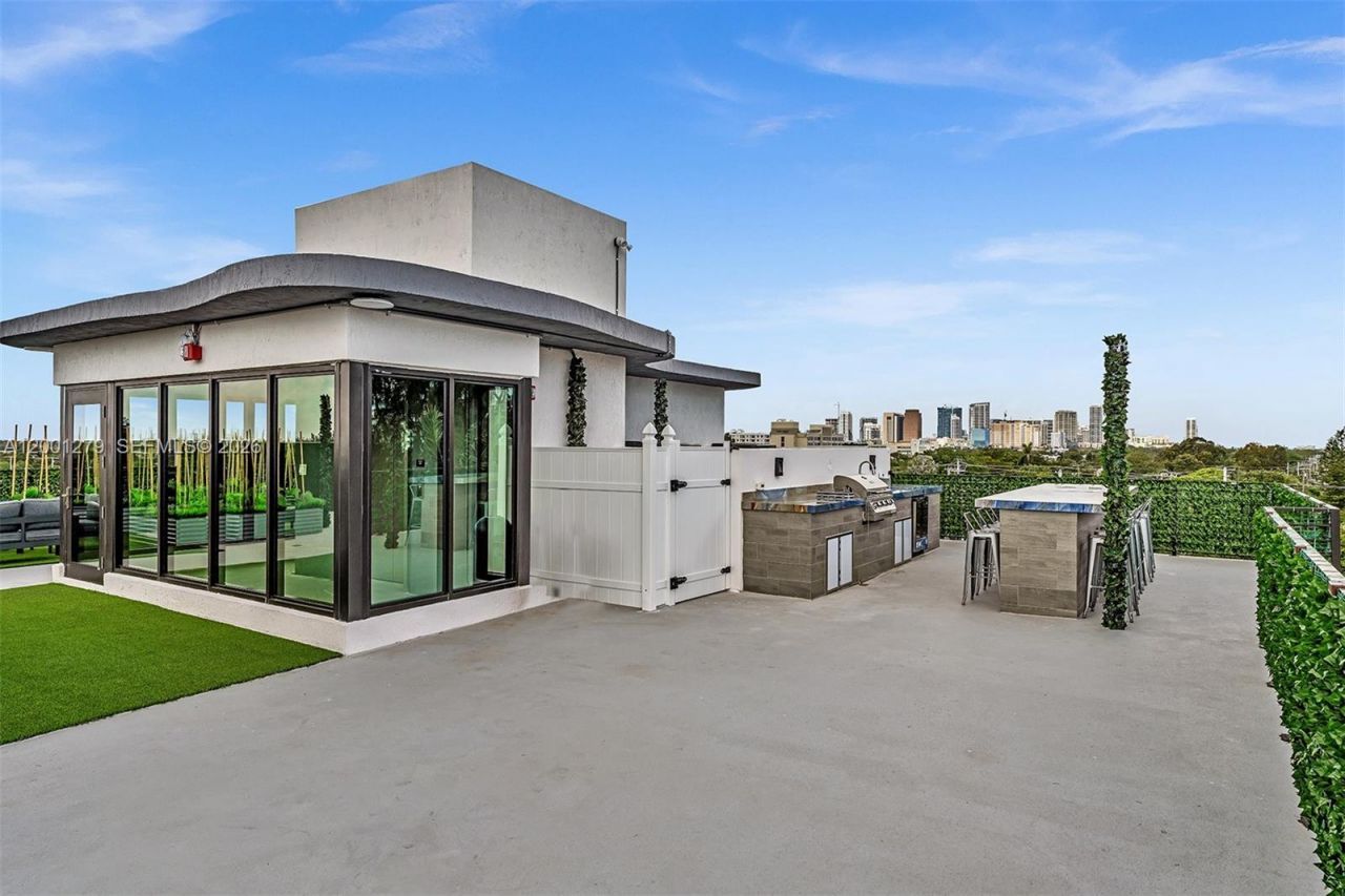 2100 Miami Rd, Unit 403, Fort Lauderdale, FL 33316 Photo