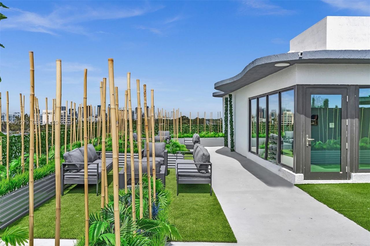 2100 Miami Rd, Unit 403, Fort Lauderdale, FL 33316 Photo