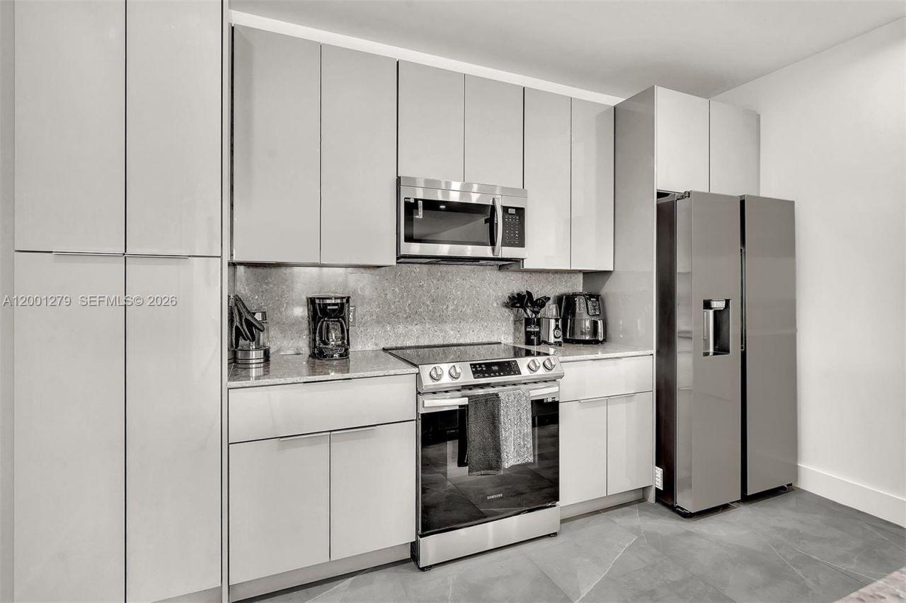 2100 Miami Rd, Unit 403, Fort Lauderdale, FL 33316 Photo