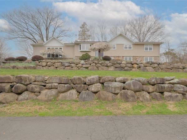 2 Emily Lane, Stony Point, NY 10980