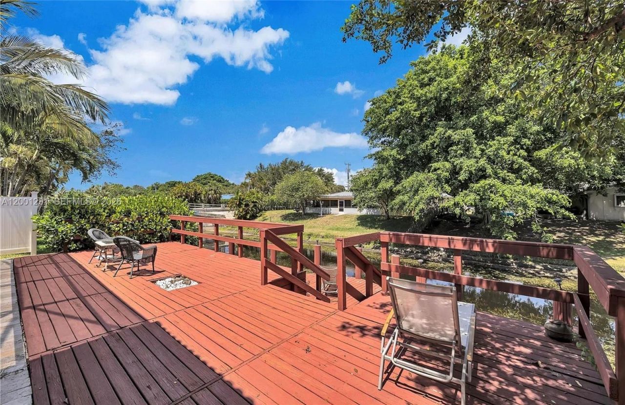 611 NW 42nd Ave, Coconut Creek, FL 33066 Photo