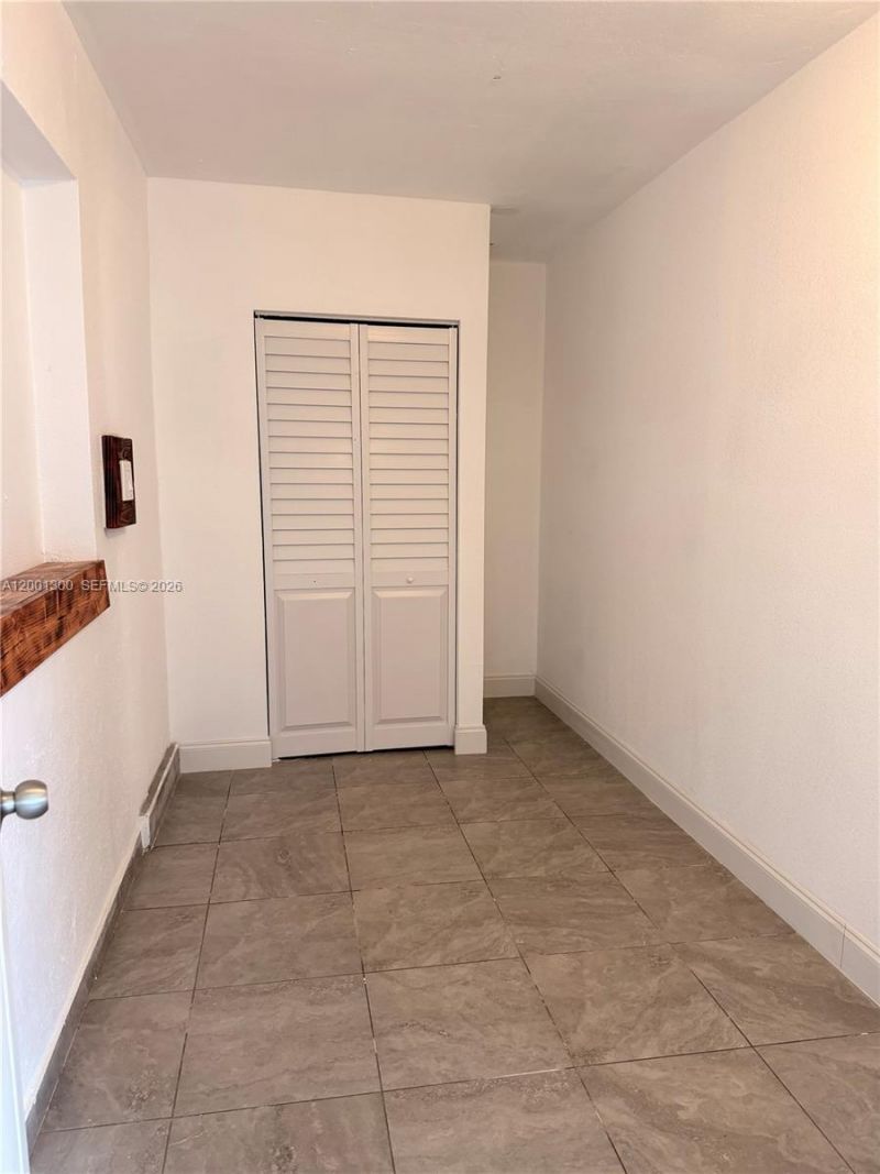 6613 Evergreen Dr, Unit B, Miramar, FL 33023 Photo