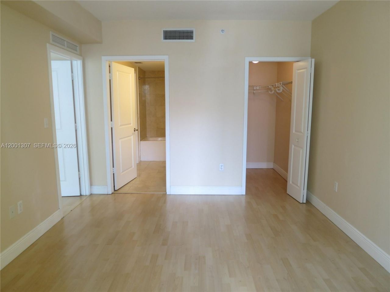 170 SE 14 St, Unit 1507, Miami, FL 33131 Photo