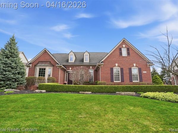 30304 Sterling Drive, Novi, MI 48377