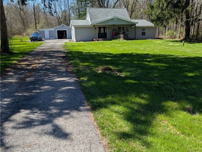 3032 Bell Wick Rd, Hubbard, OH 44425 Photo 2