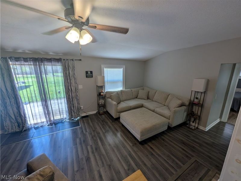 3032 Bell Wick Rd, Hubbard, OH 44425 Photo 9