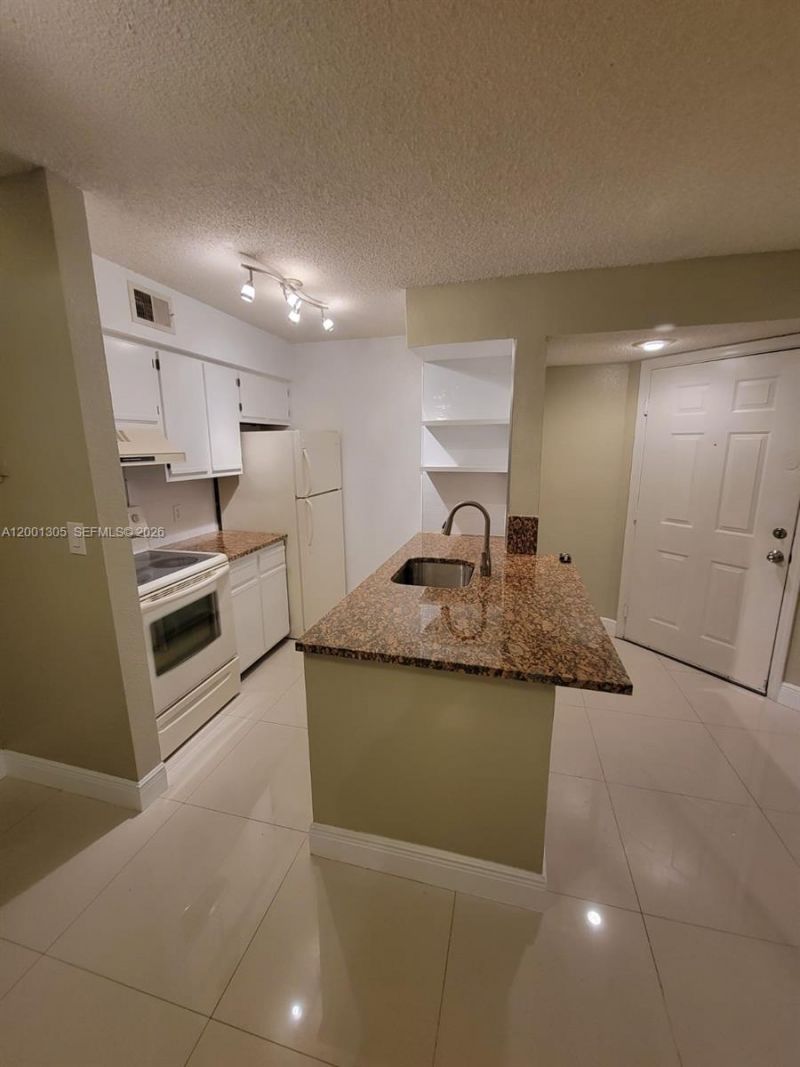 2826 S University Dr, Unit 3101, Davie, FL 33328 Photo