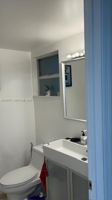 7830 Dickens Ave, Unit 203, Miami Beach, FL 33141 Photo