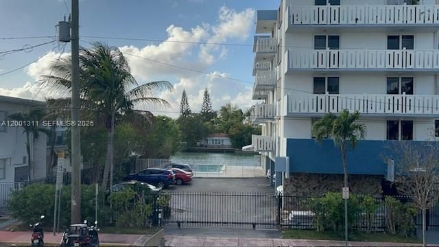 7830 Dickens Ave, Unit 203, Miami Beach, FL 33141 Photo