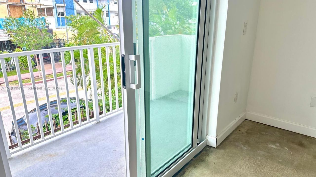 7830 Dickens Ave, Unit 203, Miami Beach, FL 33141 Photo