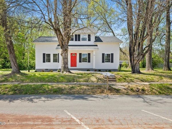 701 Hemlock Street, Elizabethton, TN 37643