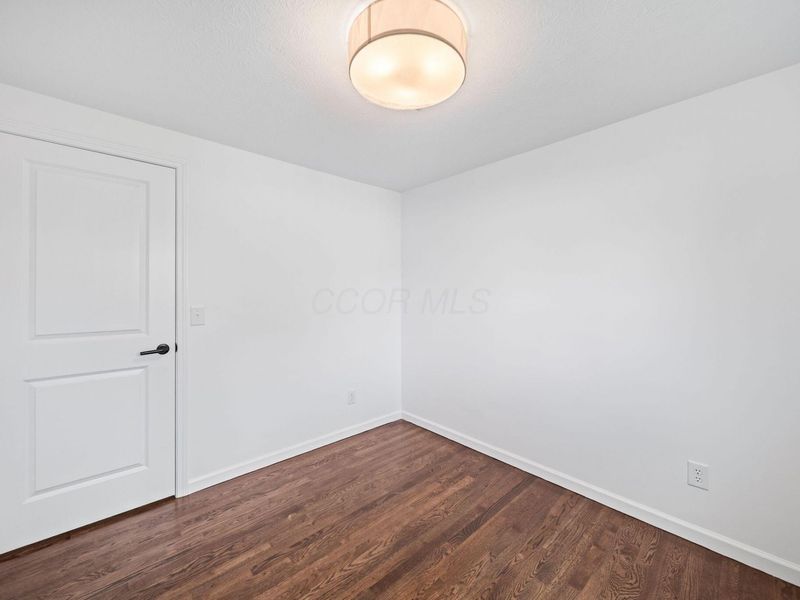 1101 Harwood Drive, Columbus, OH 43228 Photo 26