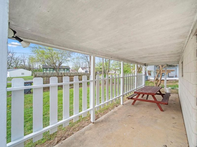 1101 Harwood Drive, Columbus, OH 43228 Photo 7