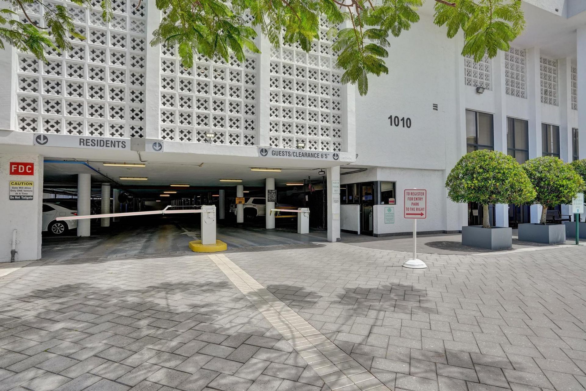 1010 S Ocean Boulevard, Unit 808, Pompano Beach, FL 33062 Photo