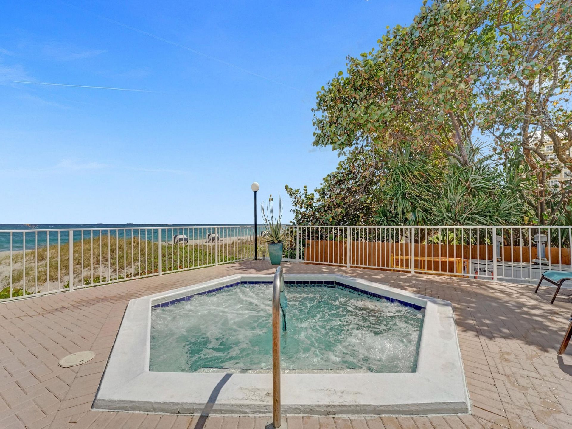 1010 S Ocean Boulevard, Unit 808, Pompano Beach, FL 33062 Photo