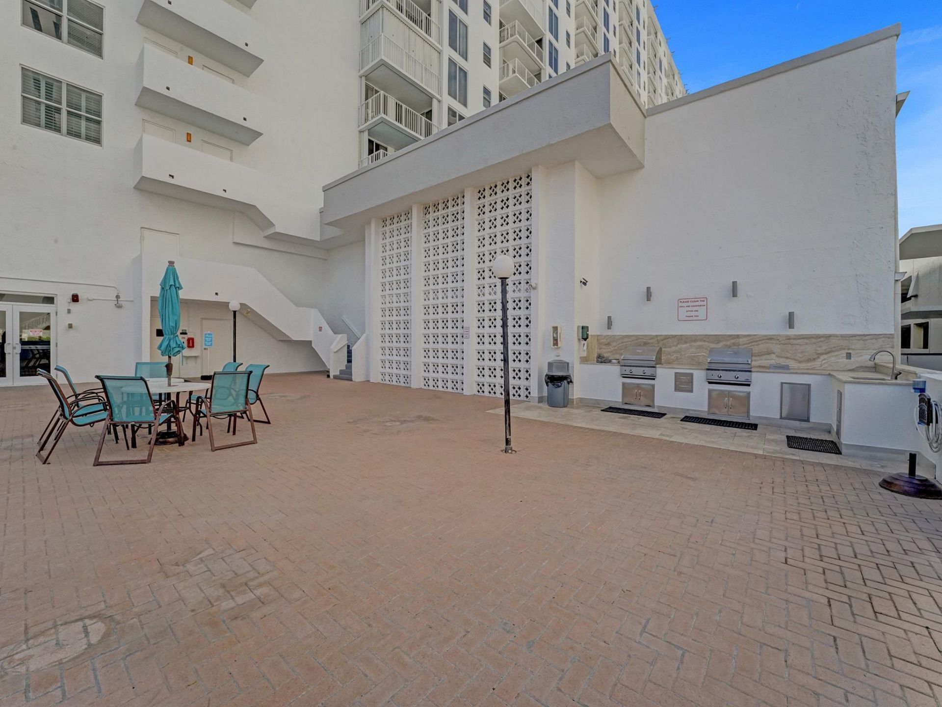 1010 S Ocean Boulevard, Unit 808, Pompano Beach, FL 33062 Photo