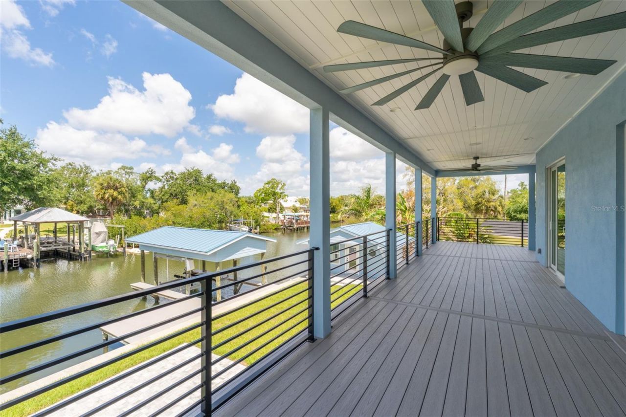 8717 Driftwood Drive, Tampa, FL 33615 Photo