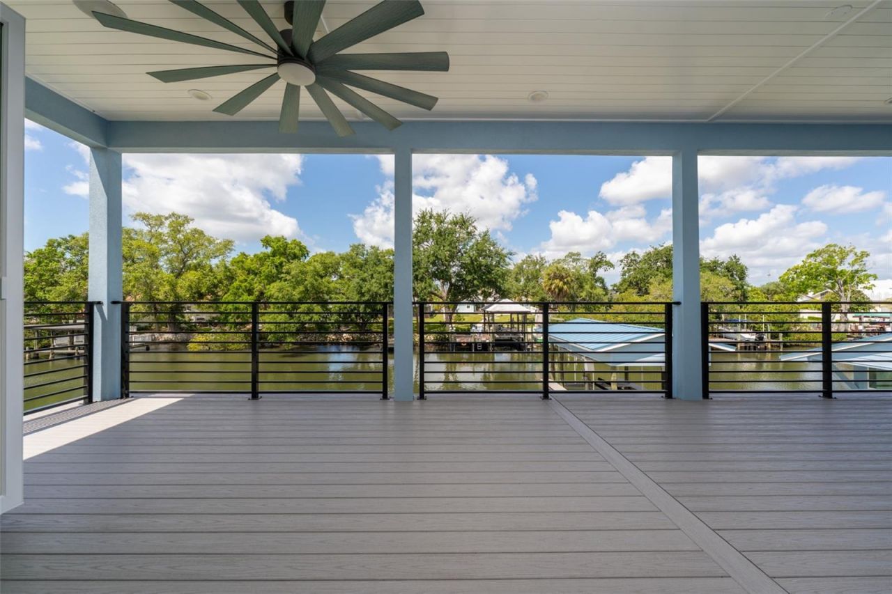 8717 Driftwood Drive, Tampa, FL 33615 Photo