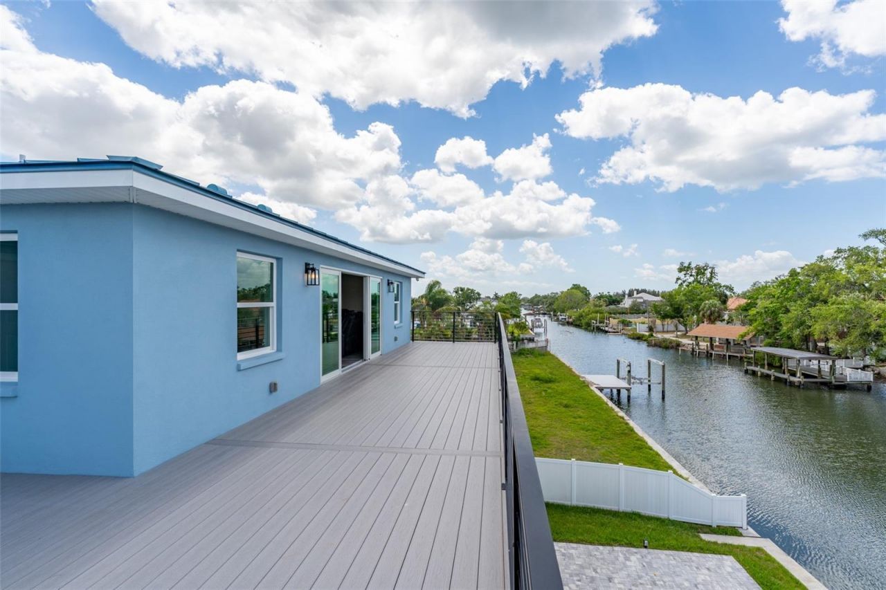8717 Driftwood Drive, Tampa, FL 33615 Photo