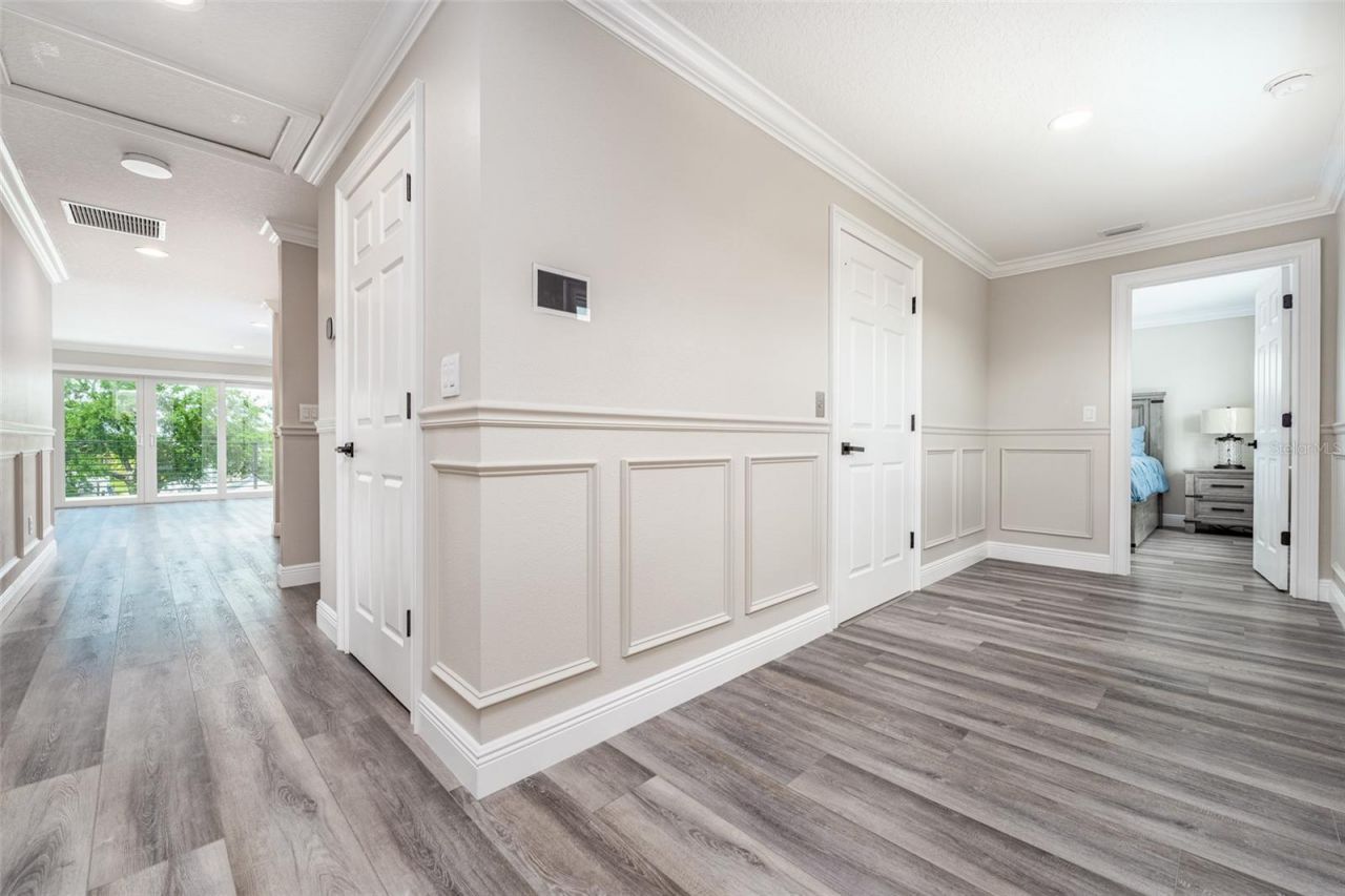 8717 Driftwood Drive, Tampa, FL 33615 Photo