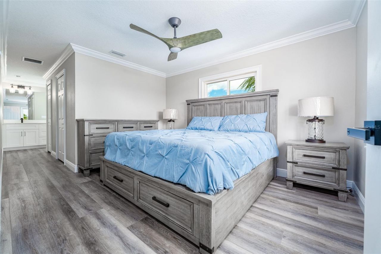 8717 Driftwood Drive, Tampa, FL 33615 Photo