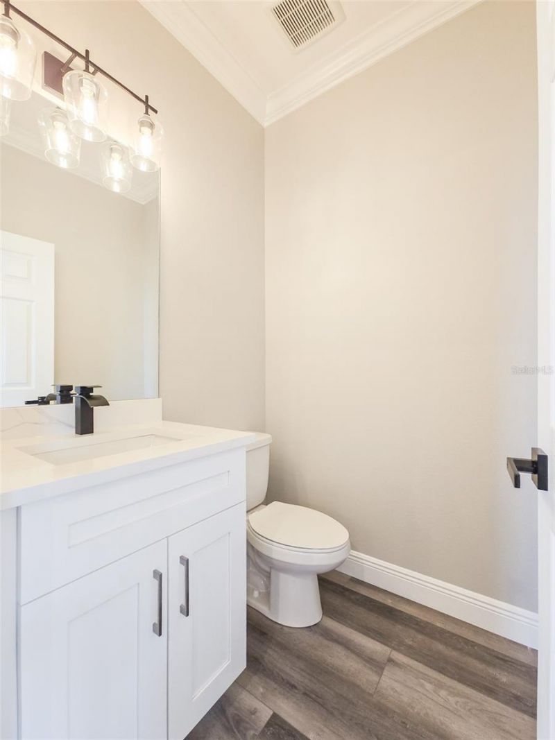 8717 Driftwood Drive, Tampa, FL 33615 Photo