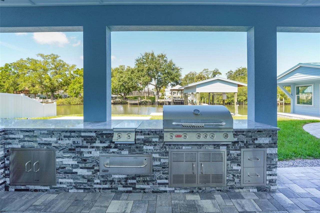8717 Driftwood Drive, Tampa, FL 33615 Photo