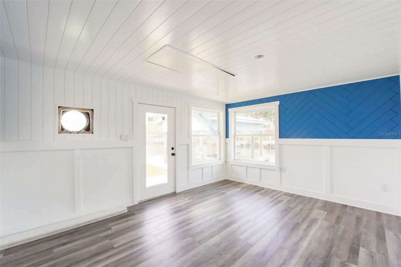 8717 Driftwood Drive, Tampa, FL 33615 Photo