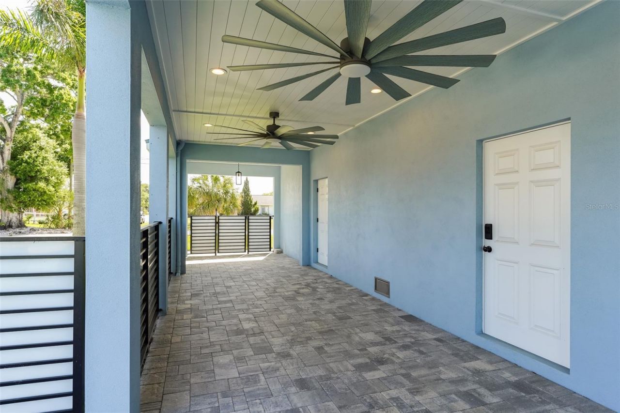 8717 Driftwood Drive, Tampa, FL 33615 Photo