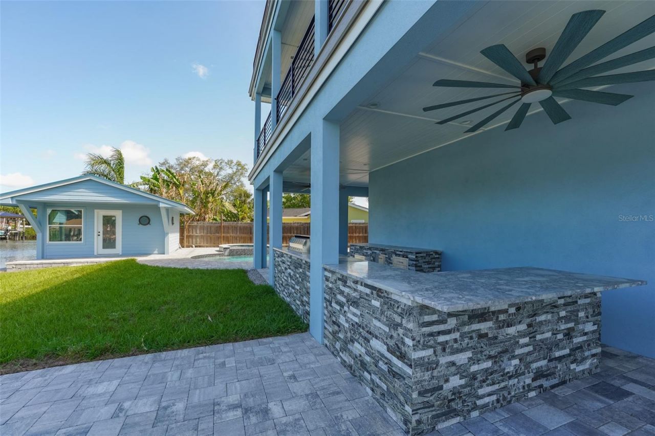 8717 Driftwood Drive, Tampa, FL 33615 Photo
