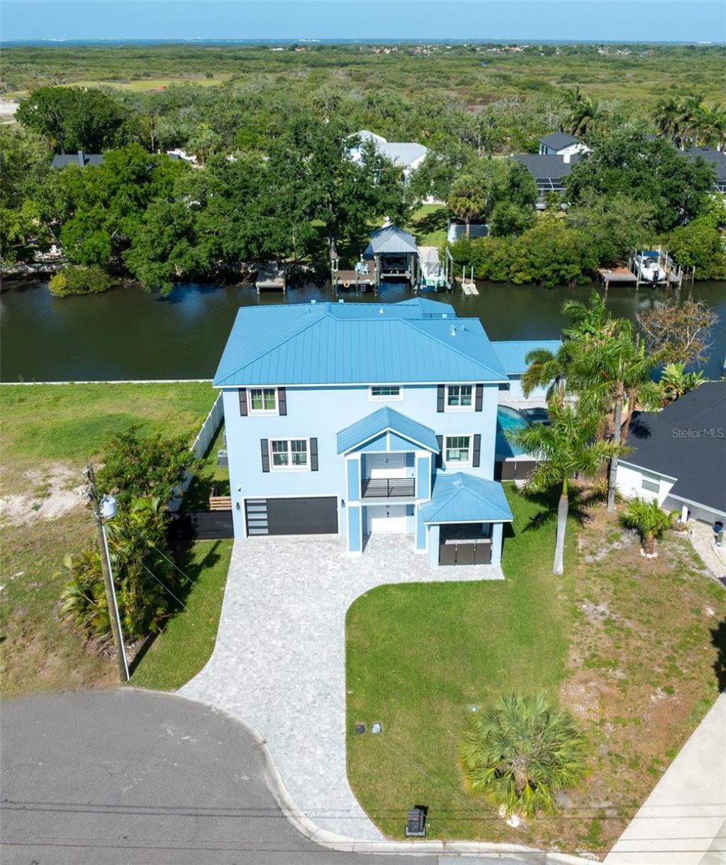 8717 Driftwood Drive, Tampa, FL 33615 Photo