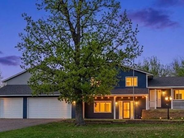 22045 Elston Avenue, Forest Lake, MN 55025