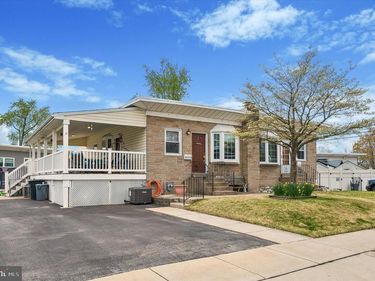 82 HOFFMAN ROAD, RIDLEY PARK, PA 19078