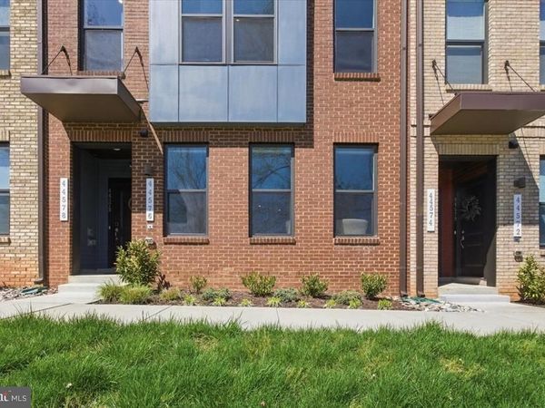 44576 WOLFHOUND SQUARE , ASHBURN, VA 20147