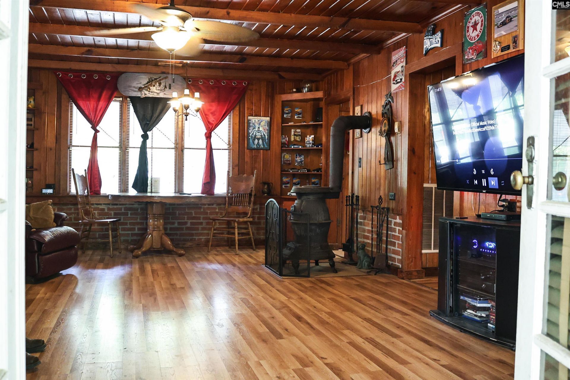 474 Shot's Trl Road  Photo 5