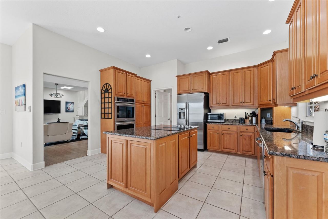 3020 Gulf Of Mexico Drive, Unit 2, Longboat Key, FL 34228 Photo