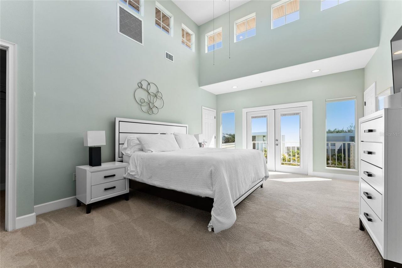 3020 Gulf Of Mexico Drive, Unit 2, Longboat Key, FL 34228 Photo