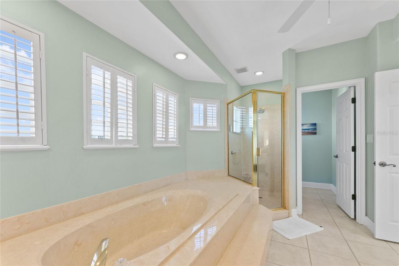 3020 Gulf Of Mexico Drive, Unit 2, Longboat Key, FL 34228 Photo