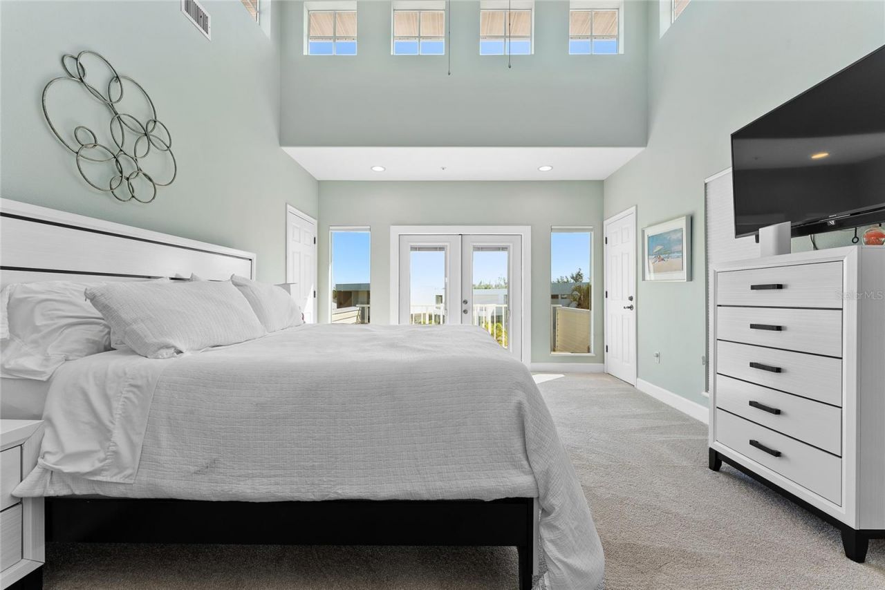 3020 Gulf Of Mexico Drive, Unit 2, Longboat Key, FL 34228 Photo