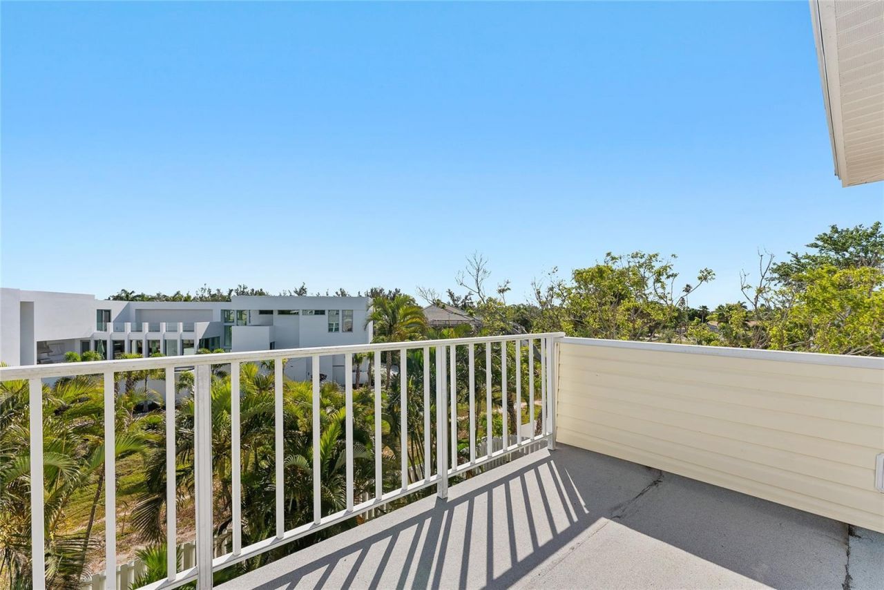 3020 Gulf Of Mexico Drive, Unit 2, Longboat Key, FL 34228 Photo