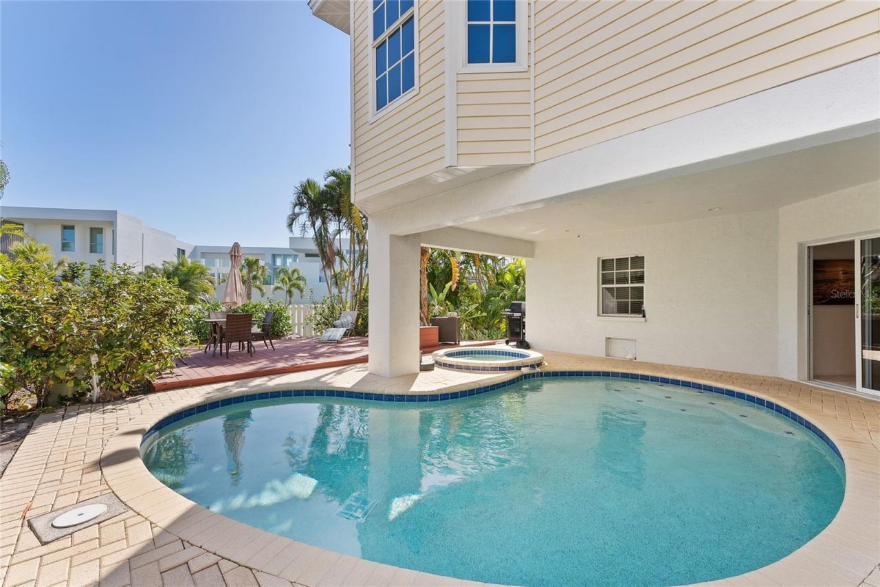 3020 Gulf Of Mexico Drive, Unit 2, Longboat Key, FL 34228 Photo