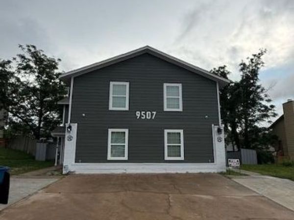 9507 Bear Paw TRL SE, Del Valle, TX 78617