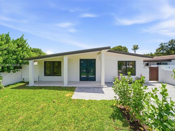 6332 SW 28th St, Miami, FL 33155