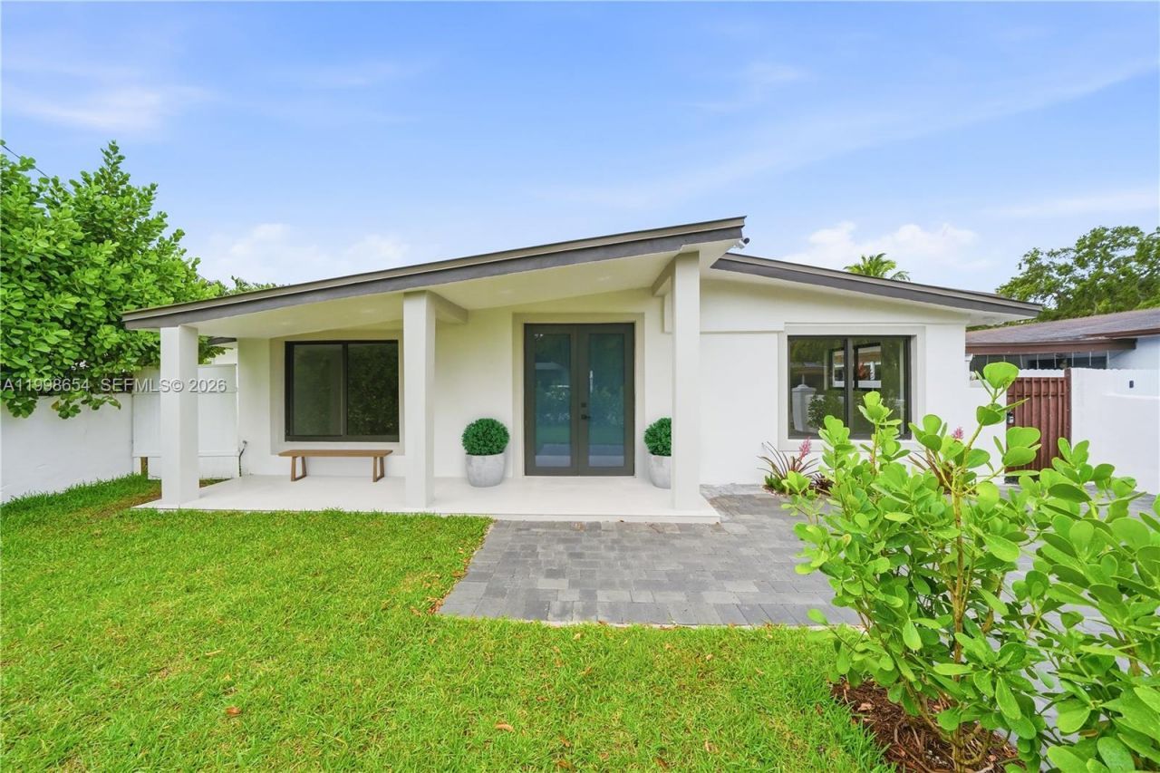 6332 SW 28th St, Miami, FL 33155 Photo