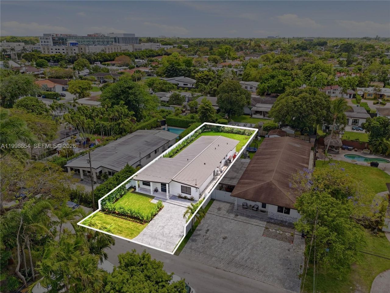 6332 SW 28th St, Miami, FL 33155 Photo