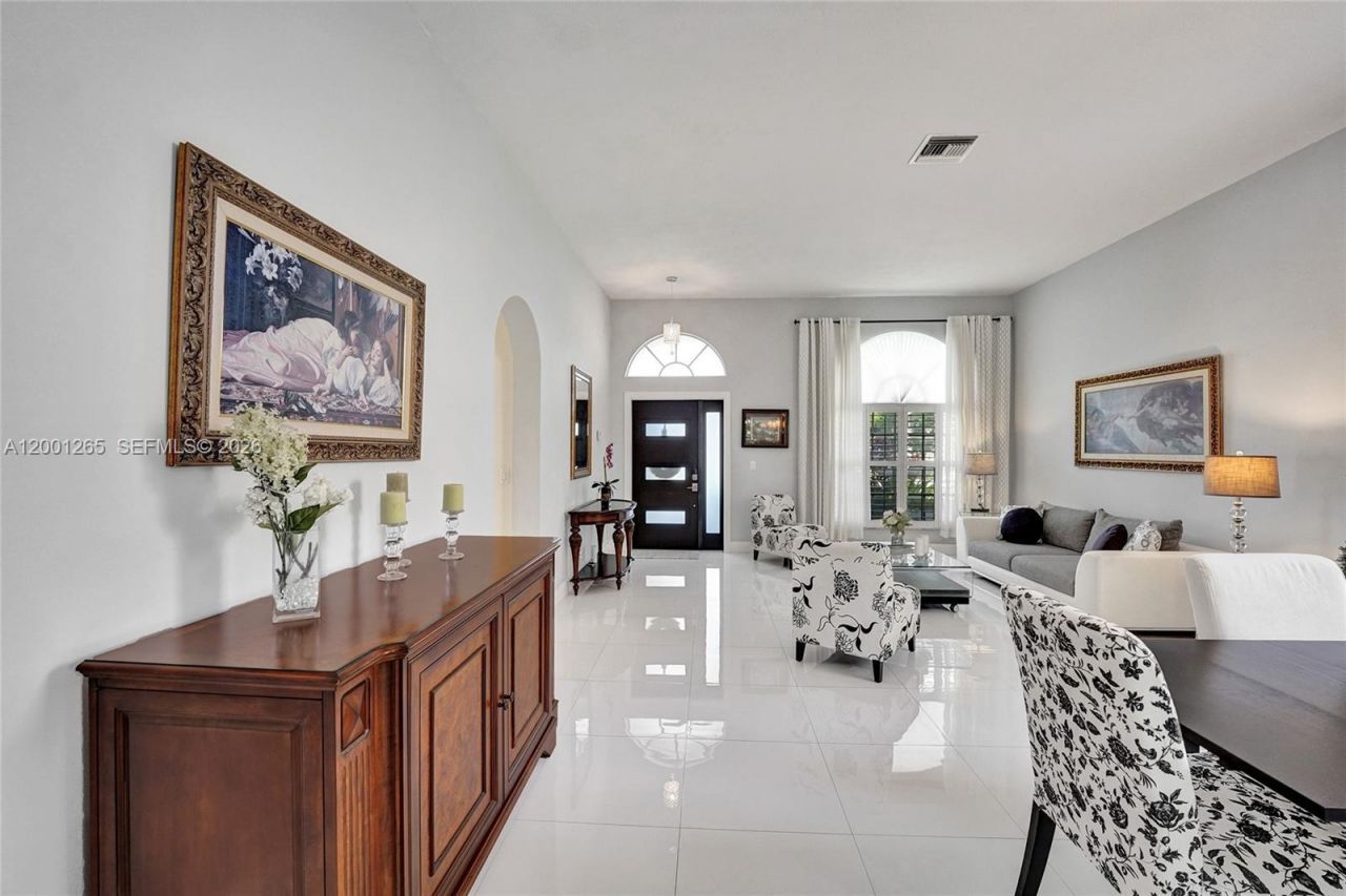 1445 NW 143rd Ave, Pembroke Pines, FL 33028 Photo